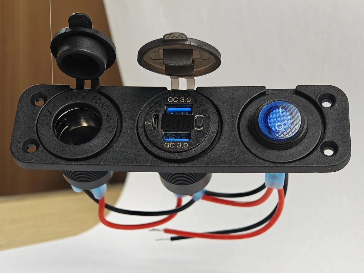 Sentorise 12V Power Socket with USB-C and Voltage Display alternative product view